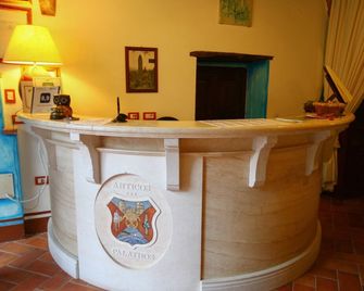 Hotel Anticos Palathos - Orosei - Recepción