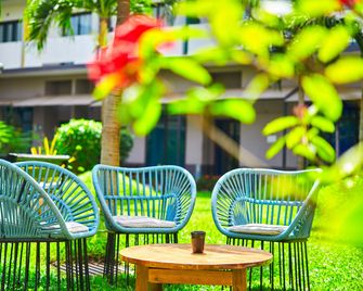 Onomo Hotel Bamako - באמאקו - פטיו