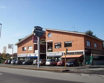Abba Camere - Borgaro Torinese - Edificio