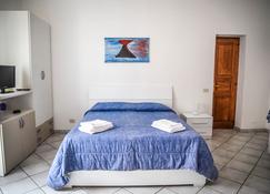 \'Malvasia\' - Studio in Lipari center - Lipari - Bedroom