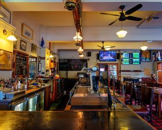 The Tamworth Hotel - טמוורת' - בר