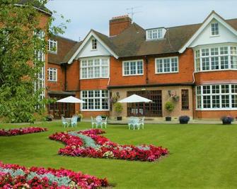 Grovefield House Hotel - Slough - Building