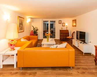 Apartma Spaans - Радовлиця