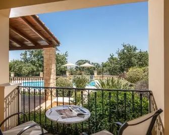 Gerani Private Villa - Gerani - Balcony