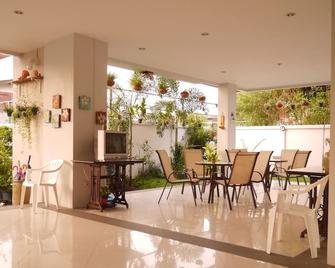 The Meet Green Apartment - Bangkok - Patio