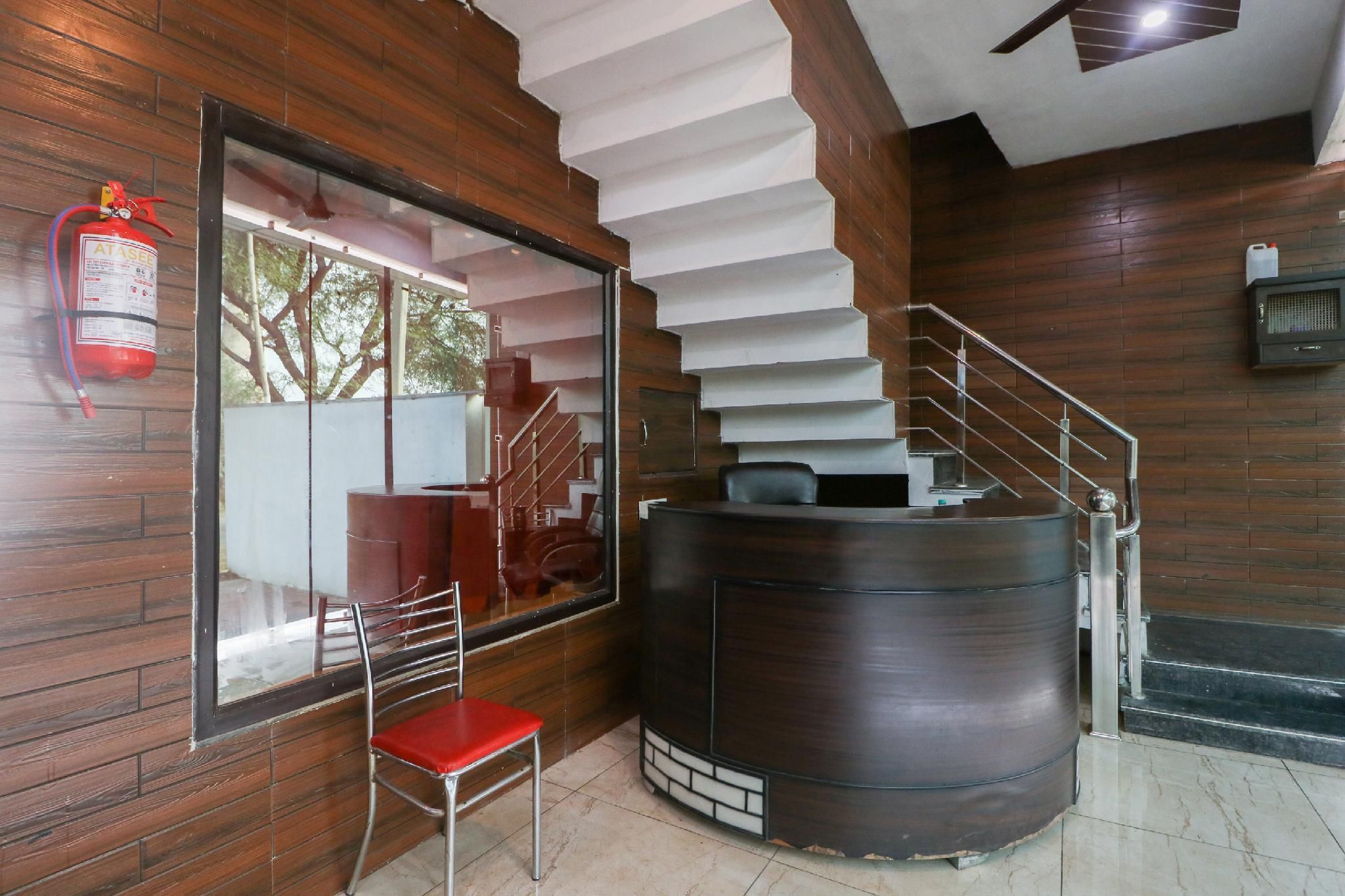 OYO Hotel Surya - Patiala - Recepce