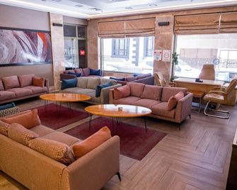 سيلكوك هوتل - قونية - ردهة