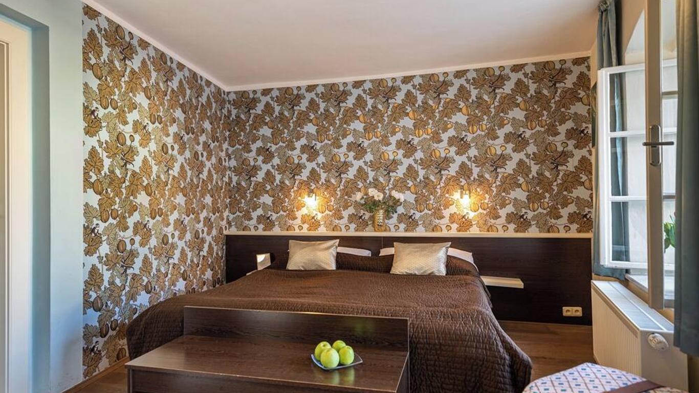 佩里格林酒店 - 契斯基庫倫洛夫