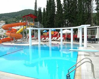 Magda's Kamares - Kiani Akti - Pool