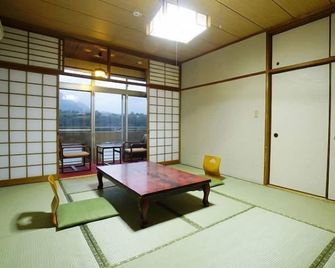 Hotel Yakushima Sanso - יאקושימה - חדר אוכל