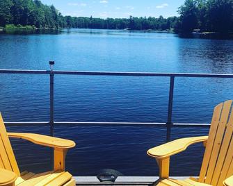 Beautiful House on the Water - Mactier - Outdoors view