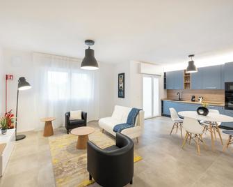 Residenza Joy - Pordenone - Living room