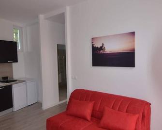 Apartment R Beaulieu-sur-Mer Near sea and town center - Beaulieu-sur-Mer - Living room