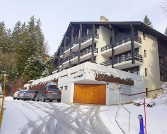 Apartment Les Essampilles 25 by Interhome - Crans-Montana - Building