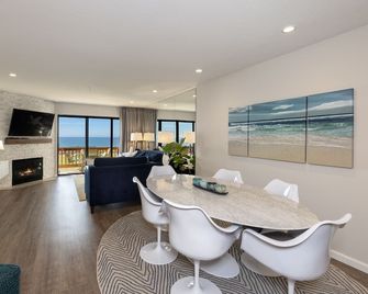 Gorgeous ocean front condo, with beer & wine included - Aptos - Jídelna