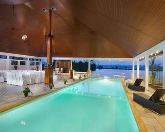 Indriya Sands - Vypīn - Piscina