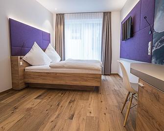Hotel Restaurant Kochschule Rössle - Elzach - Bedroom