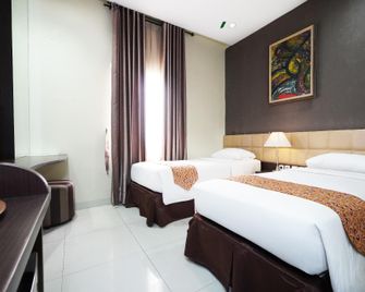 Sutan Raja Cirebon Hotel - Cirebon - Quarto