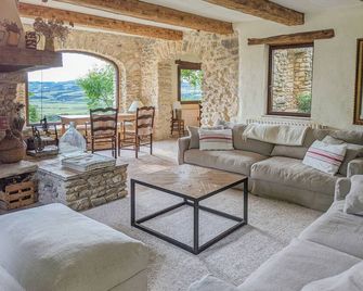 Provencal Mas of charm - Mirabel-aux-Baronnies - Sala de estar