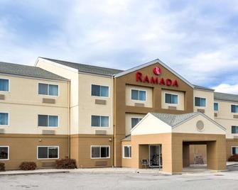 Ramada by Wyndham Coeur d'Alene - Coeur d'Alene - Building