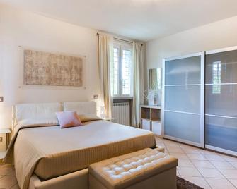 Casa Bonotto - Desenzano del Garda - Bedroom