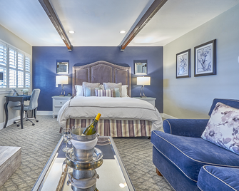 Candle Light Inn - Carmel-by-the-Sea - Schlafzimmer