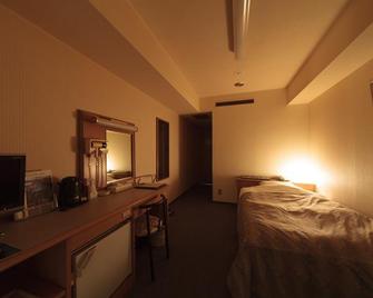 Hotel Crecio Kurehondori - Kure - Bedroom