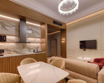 هاياسا هوتل يريفان - يريفان - غرفة طعام