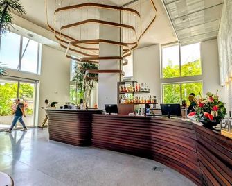 Onomo Allure Abidjan Baobab - Abidjan - Front desk