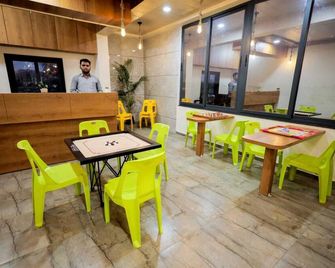 Hotel The Premier Somnath - Somnāth - Restaurant