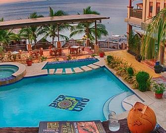 Pier Uno Dive Resort - Mabini - Pool