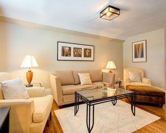 St. George Suites - Stratford - Living room