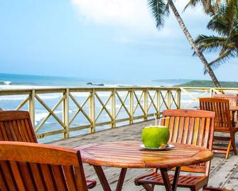 Anomabo Beach Resort - Biriwa - Balkon