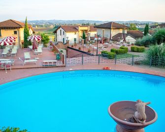 Ariotto Village - Terruggia - Басейн