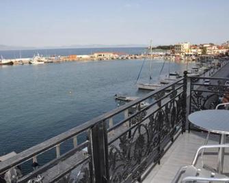 Leonidas Hotel - Gytheio - Balkon
