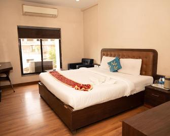 The Himalaya Park - Bhilai - Bedroom