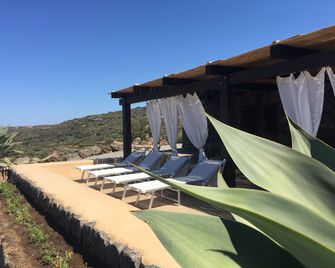 Dammusi Sciuvechi Resort - Scauri
