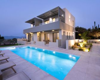 Heliades Residence - Kounoupidiana - Pool