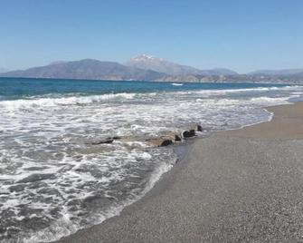 Knossos Hotel - Kalamaki - Strand