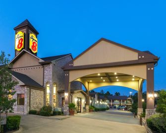 Super 8 by Wyndham Fairfield Tx - Fairfield - Gebouw