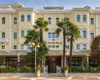 Grand Hotel Trieste & Victoria - Contemporary Thermal Luxury Spa - Abano Terme - Building