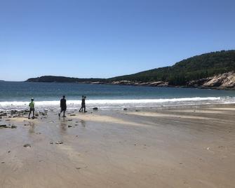 Island Place - בר הארבור - חוף