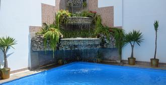 Miraflores Colon Hotel - Lima - Zwembad