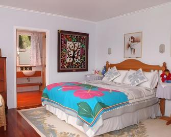 Ounuwhao Bed and Breakfast Guest Lodge - Russell - Phòng ngủ