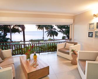 Sables d'Or Luxury Apartments - Beau Vallon - Balcony