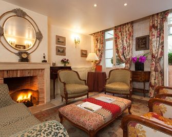 Le Relais Montmartre - Pariisi - Olohuone