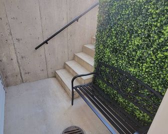 Private & cozy suite located in Fort Langley - Langley Township - Cầu thang