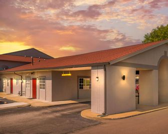 Red Roof Inn Columbia, TN - Columbia - Building