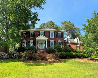 Masters Tournament Rental; 4 Bed, 2.5 Bath-4 Bedroom Home in Heart of Evans, GA - Evans - Building
