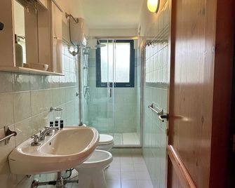 Grandpà apartment in residence with swimming pool - Badesi - Bagno